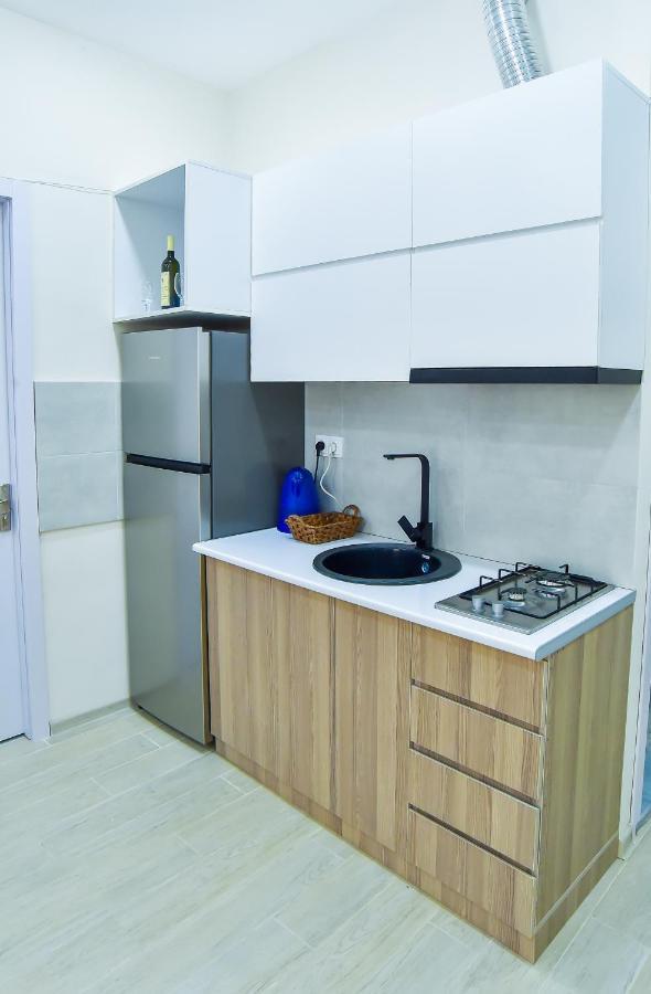 Valkhida'S Apartment Kutaisi Bagian luar foto